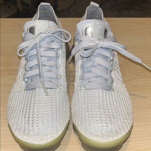 Nike Women's Sneakers in Silver and Gray